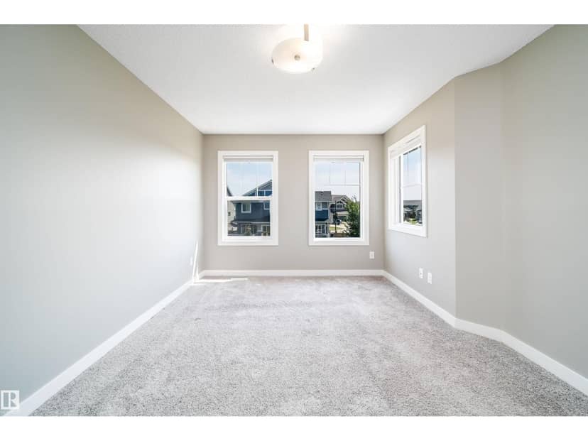 114 James CR — photo 11 of 12