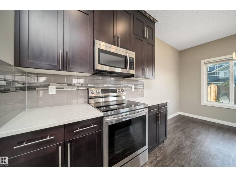 114 James CR, St. Albert, photo 6