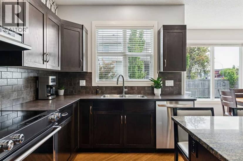 572 West Creek Point — photo 11 of 40