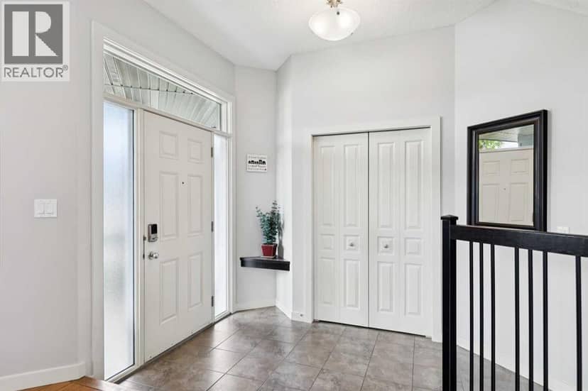 572 West Creek Point, Chestermere, photo 3
