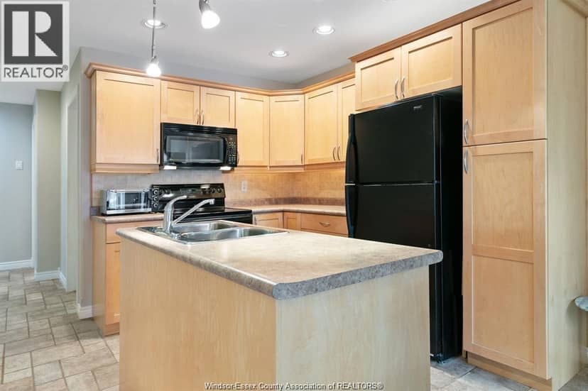 6085 Natalie COURT — photo 10 of 30