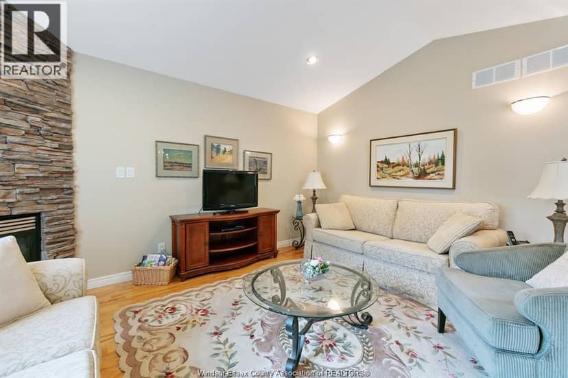 6085 Natalie COURT — photo 15 of 30