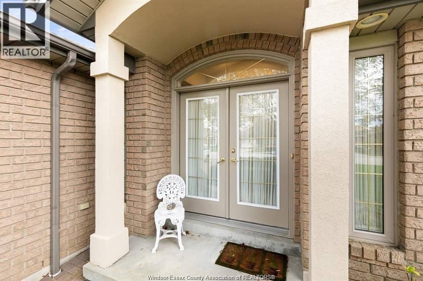 6085 Natalie COURT — photo 4 of 30