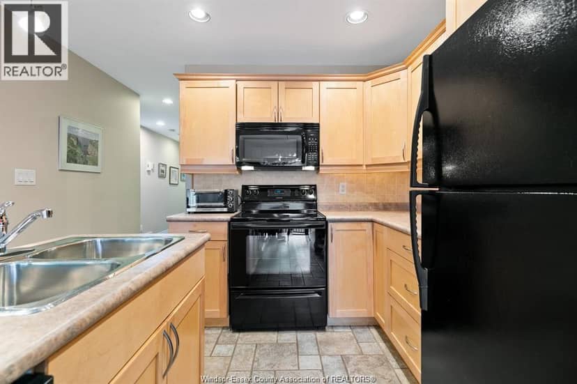 6085 Natalie COURT — photo 8 of 30
