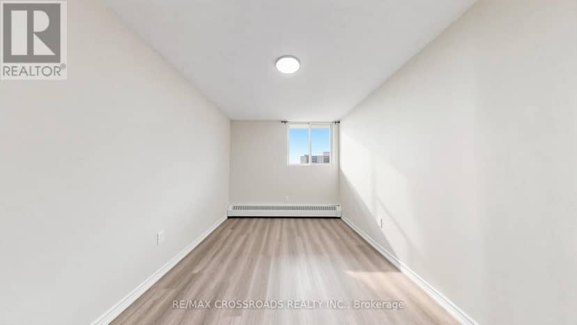 817 - 100 Dundalk Drive — photo 34 of 40