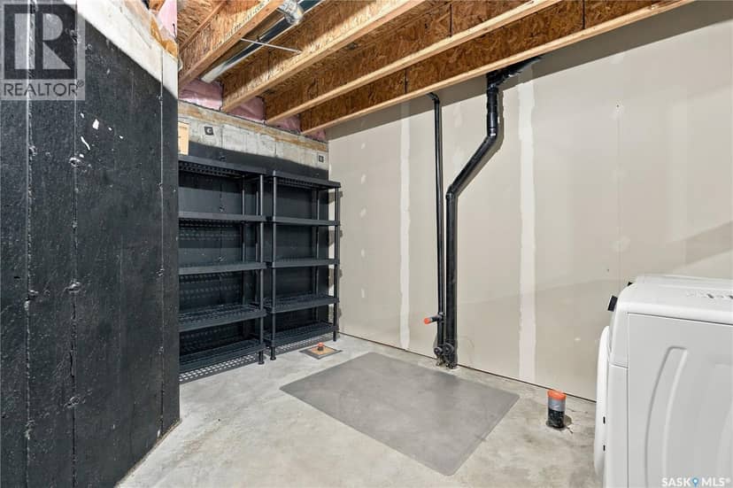 402 1555 Paton CRESCENT — photo 38 of 40