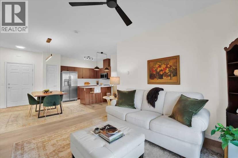 4410, 92 Crystal Shores Road — photo 14 of 40