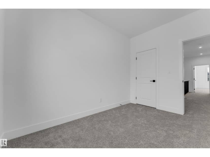 4213 63 ST — photo 31 of 40