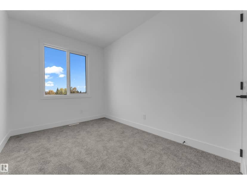 4213 63 ST — photo 30 of 40