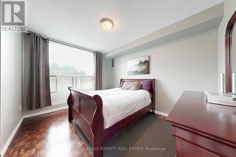 201 - 1535 Lakeshore Road E — photo 18 of 30