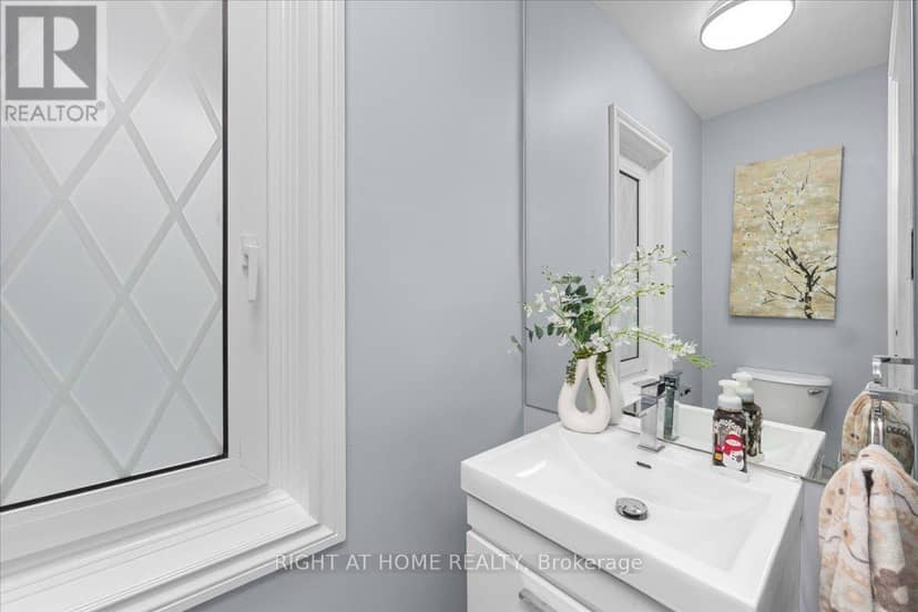 437 The Kingsway — photo 19 of 40