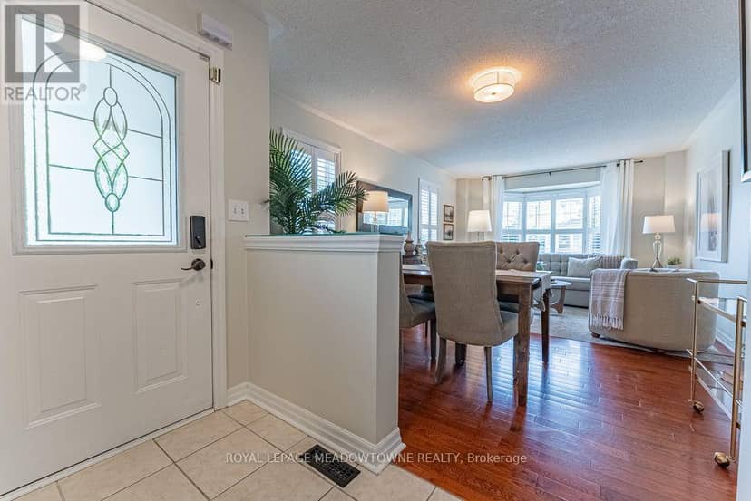 1116 Barclay Circle, Milton, photo 5