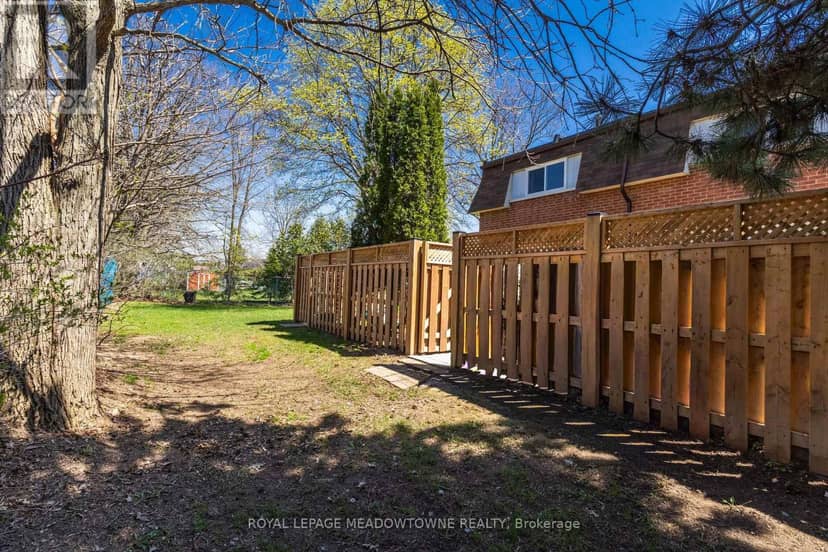 43 - 235 Bronte Street — photo 31 of 35