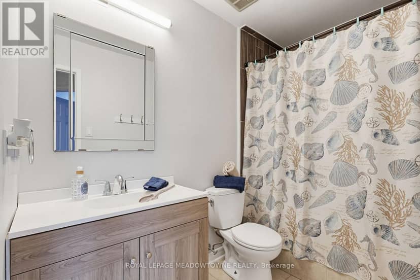 43 - 235 Bronte Street — photo 22 of 35
