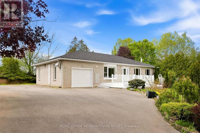 9078 Wellington Rd 124, Erin, photo 2