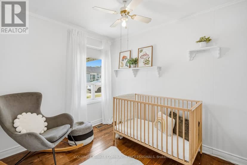 42 Sanderson Street — photo 24 of 40