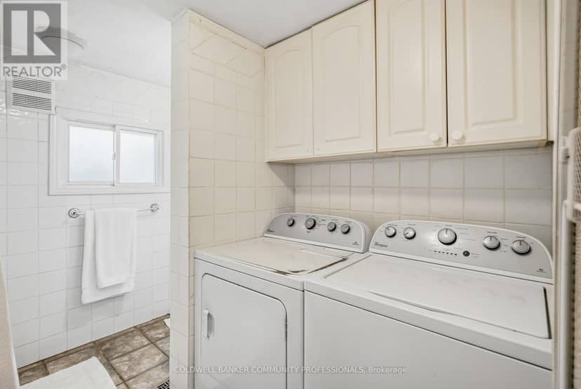 42 Sanderson Street — photo 25 of 40