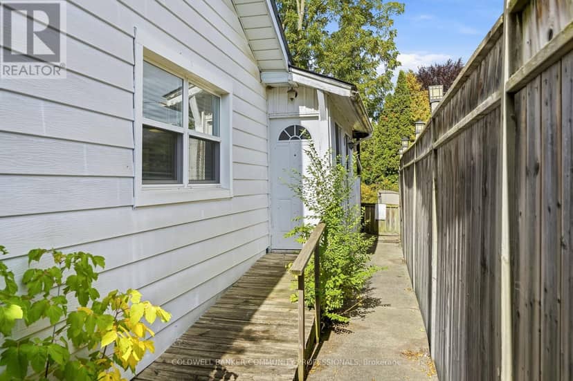 42 Sanderson Street — photo 33 of 40