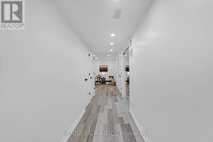 825 Cook Crescent — photo 32 of 40