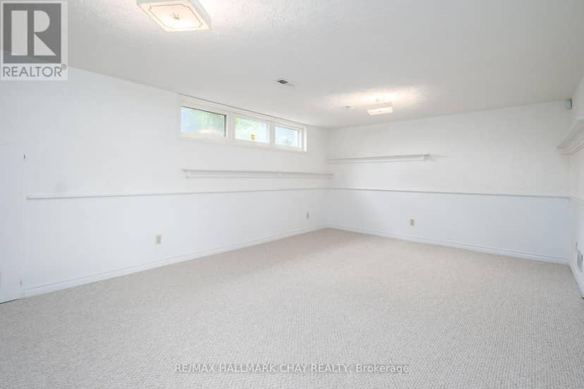 44 Amelia Street — photo 30 of 40