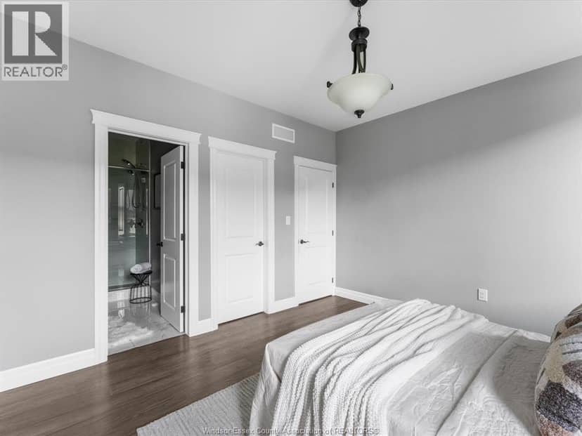 410 Caserta Crescent — photo 17 of 33