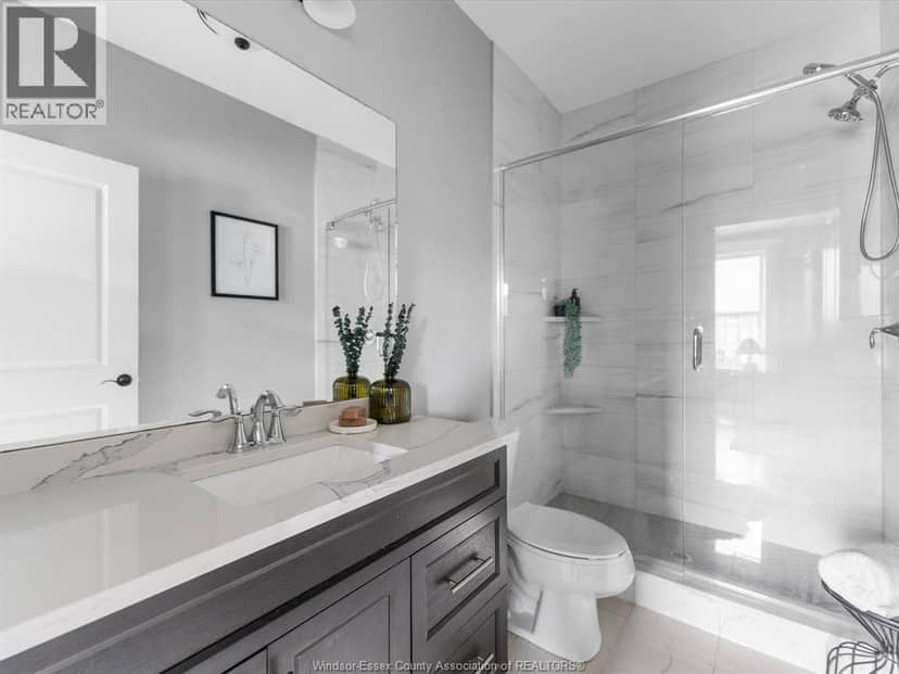 410 Caserta Crescent — photo 18 of 33