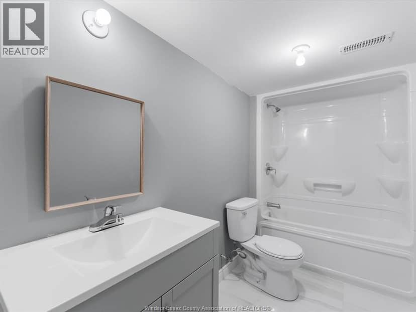 410 Caserta Crescent — photo 25 of 33