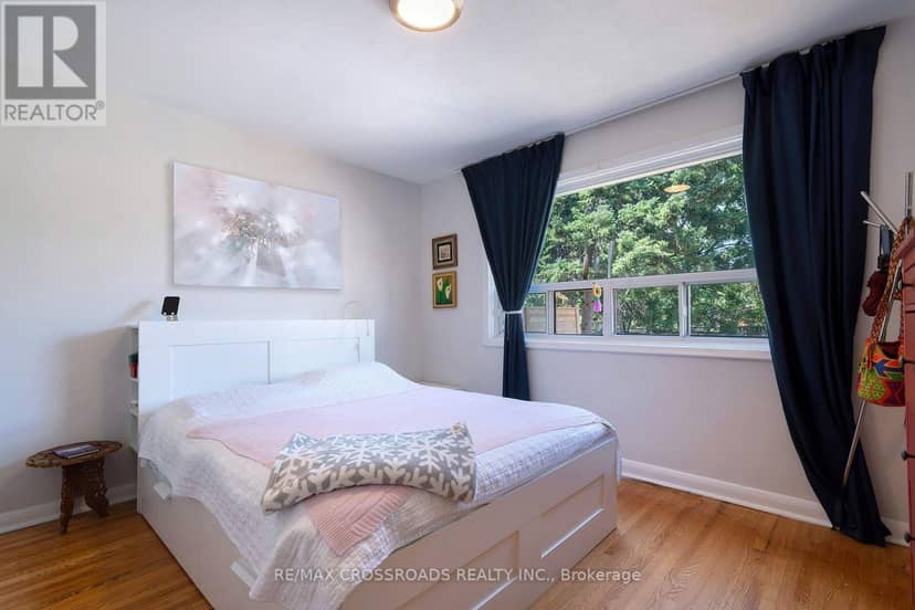 104 Haileybury Drive — photo 12 of 29