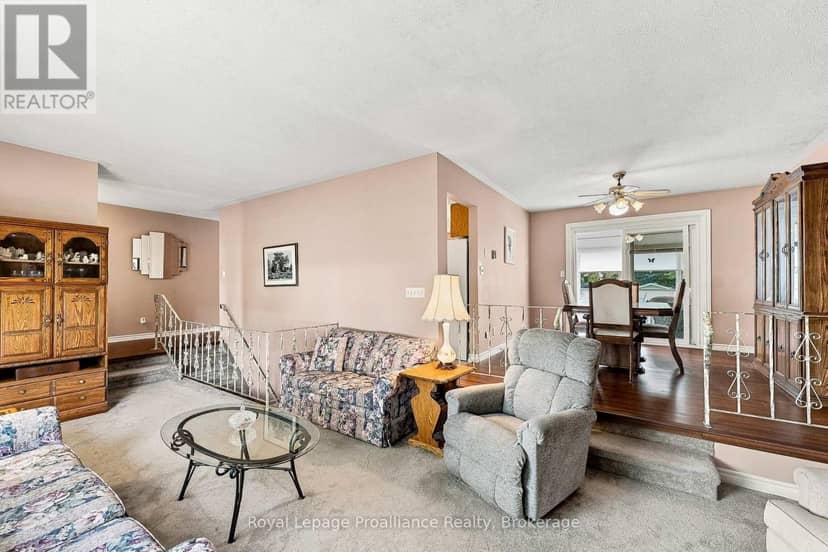 167 Dundas Street — photo 7 of 40