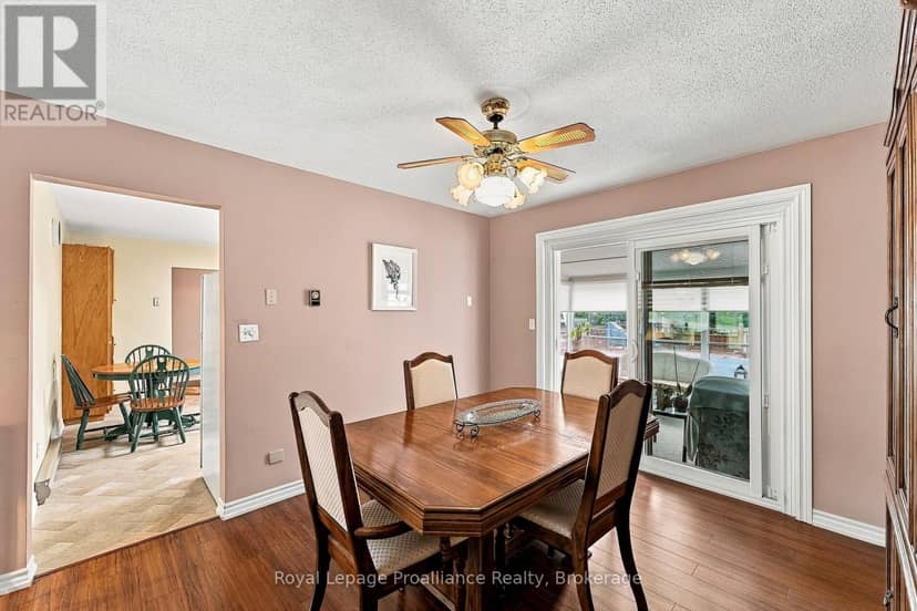 167 Dundas Street — photo 9 of 40