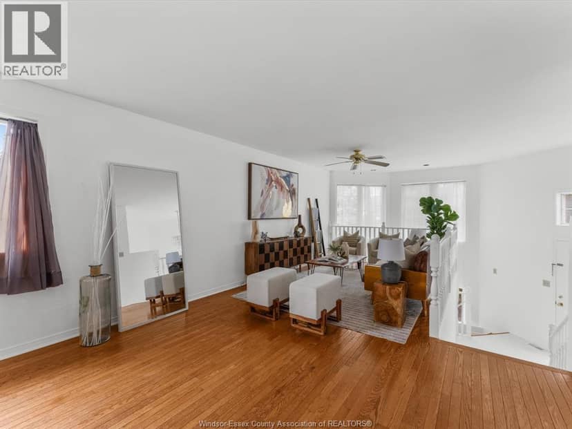 342 Thorn Ridge CRESCENT — photo 4 of 40