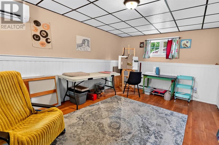 12 Leger Crescent — photo 16 of 30