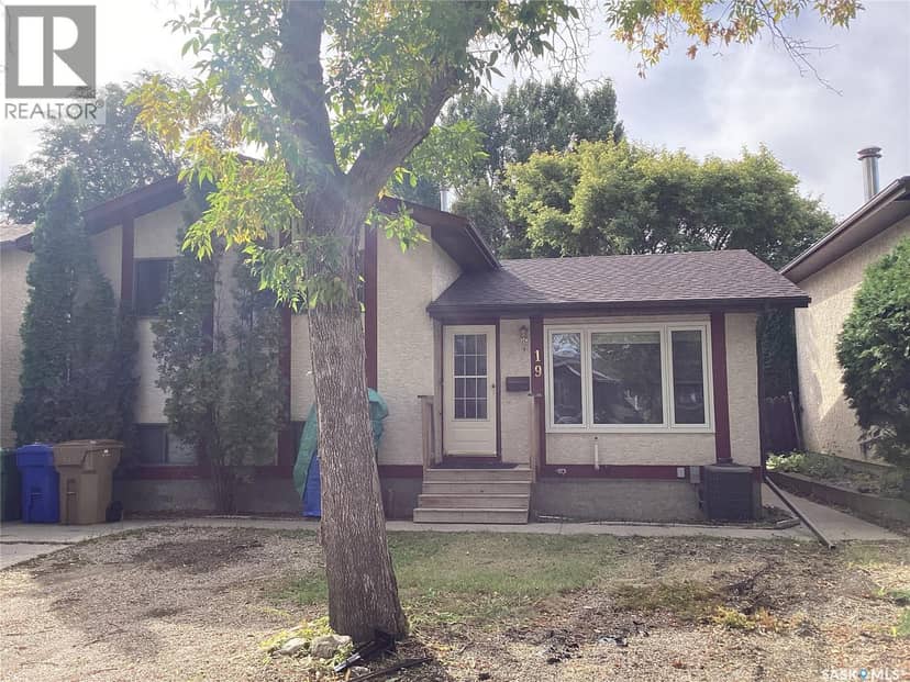 19 Newstead AVENUE, Regina, photo 2