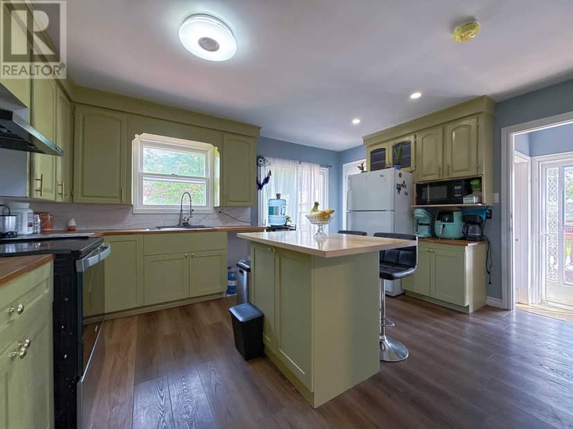 232 Mount Edward Road — photo 9 of 32