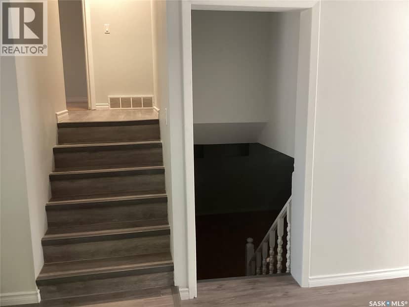 19 Newstead AVENUE — photo 16 of 40