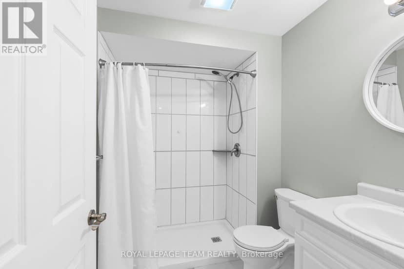 227 Roberta Crescent — photo 26 of 37