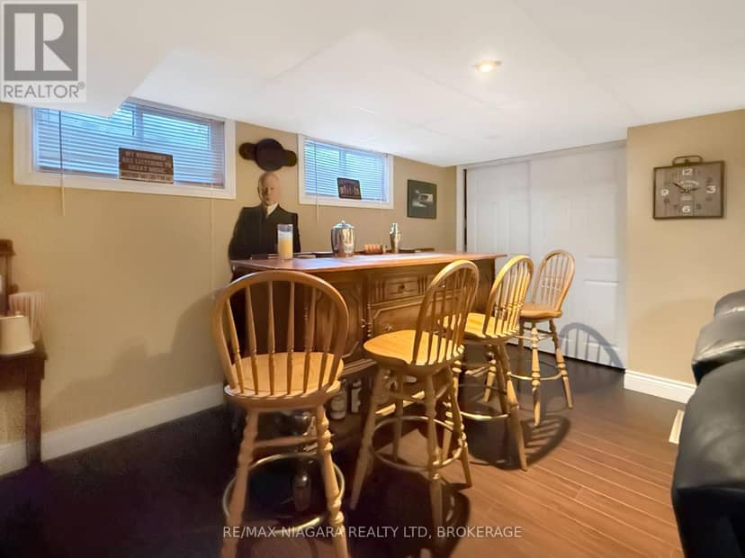 27 Lindbergh Drive — photo 21 of 38
