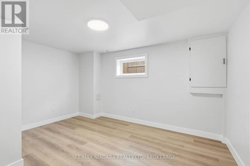 422 Brunswick Street — photo 30 of 40