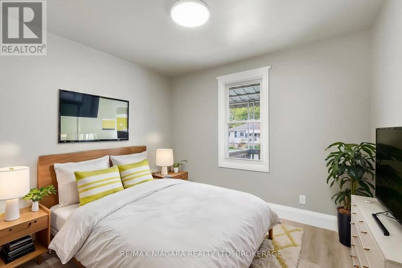 422 Brunswick Street, Hamilton, photo 4