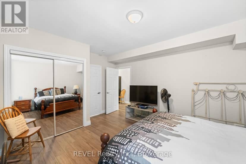 46 Philmori Boulevard — photo 11 of 40