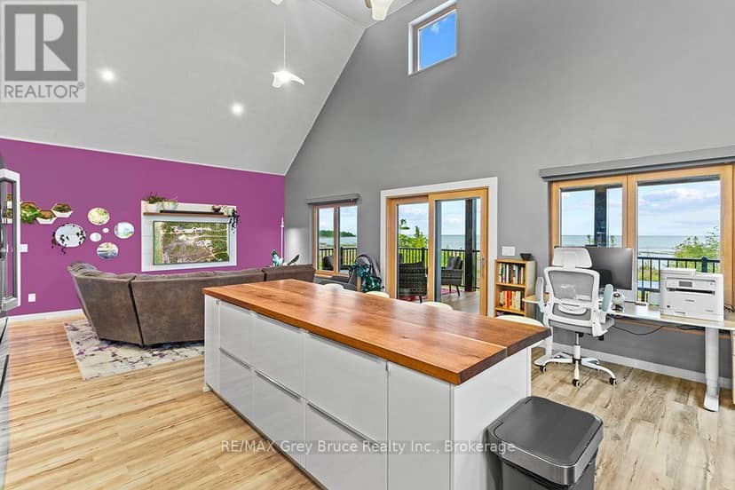 48 Baise Avenue — photo 24 of 40