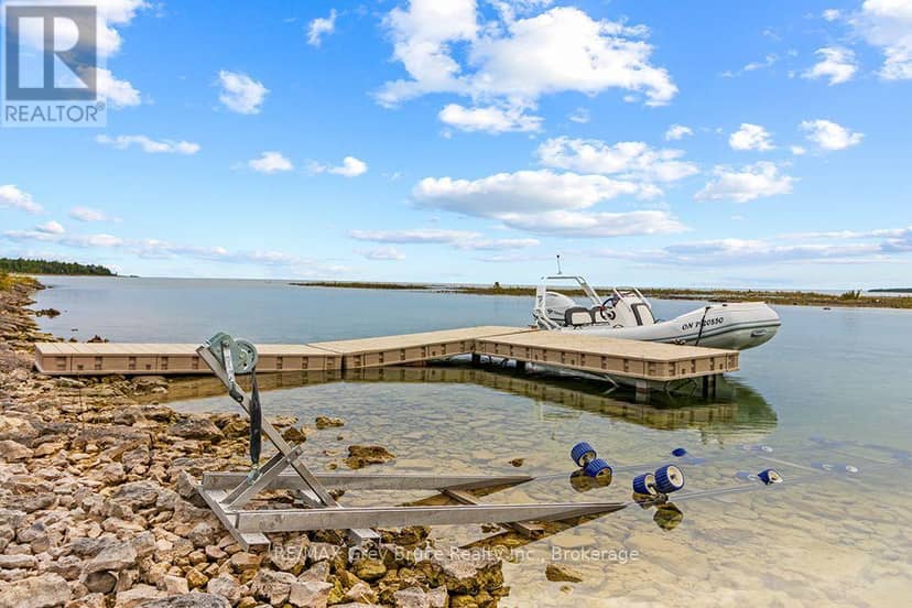 48 Baise Avenue, Northern Bruce Peninsula, photo 4
