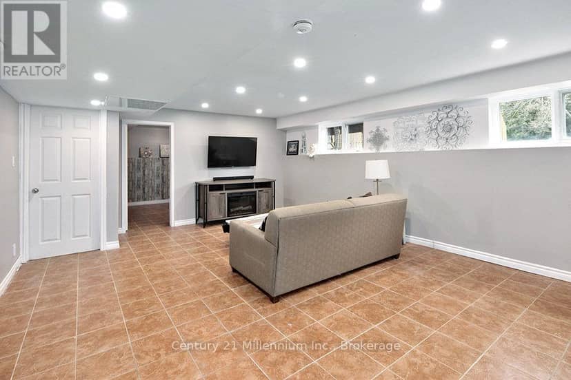 46 Donald Avenue — photo 34 of 40