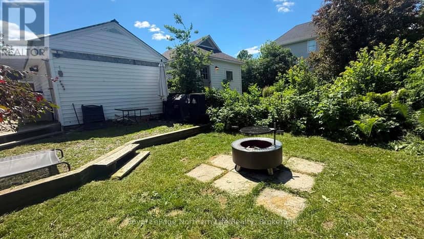 534 Rorke Avenue — photo 12 of 40
