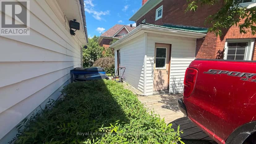 534 Rorke Avenue — photo 8 of 40