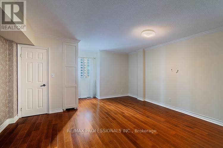 702 - 88 Charles Street E — photo 29 of 34