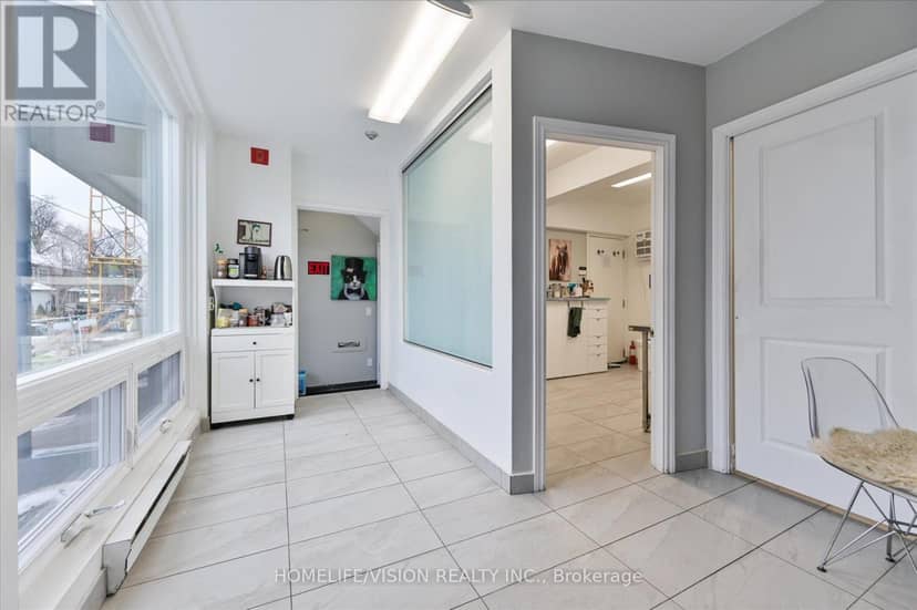 400 Summerhill Avenue — photo 10 of 40
