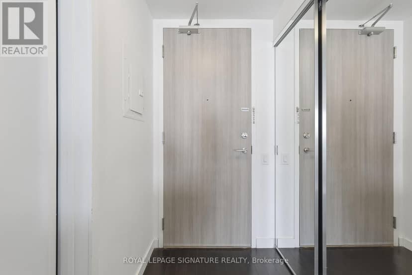 2805 - 390 Cherry Street — photo 4 of 18