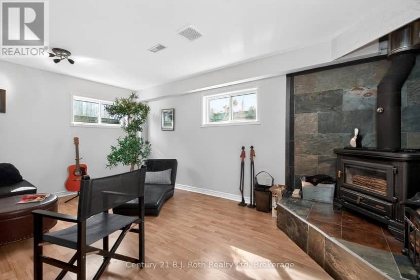 59 Withall Grove — photo 33 of 40