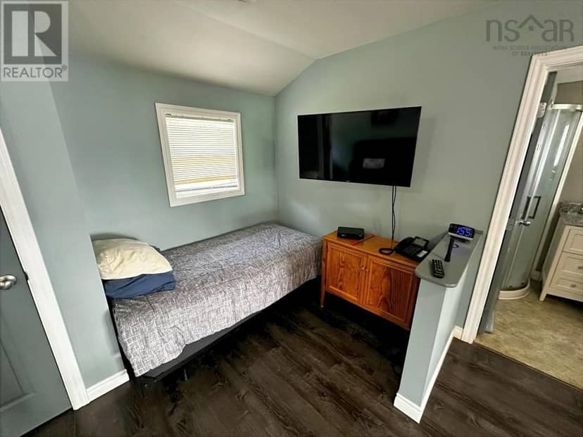 1079 Cape Split Road — photo 24 of 31